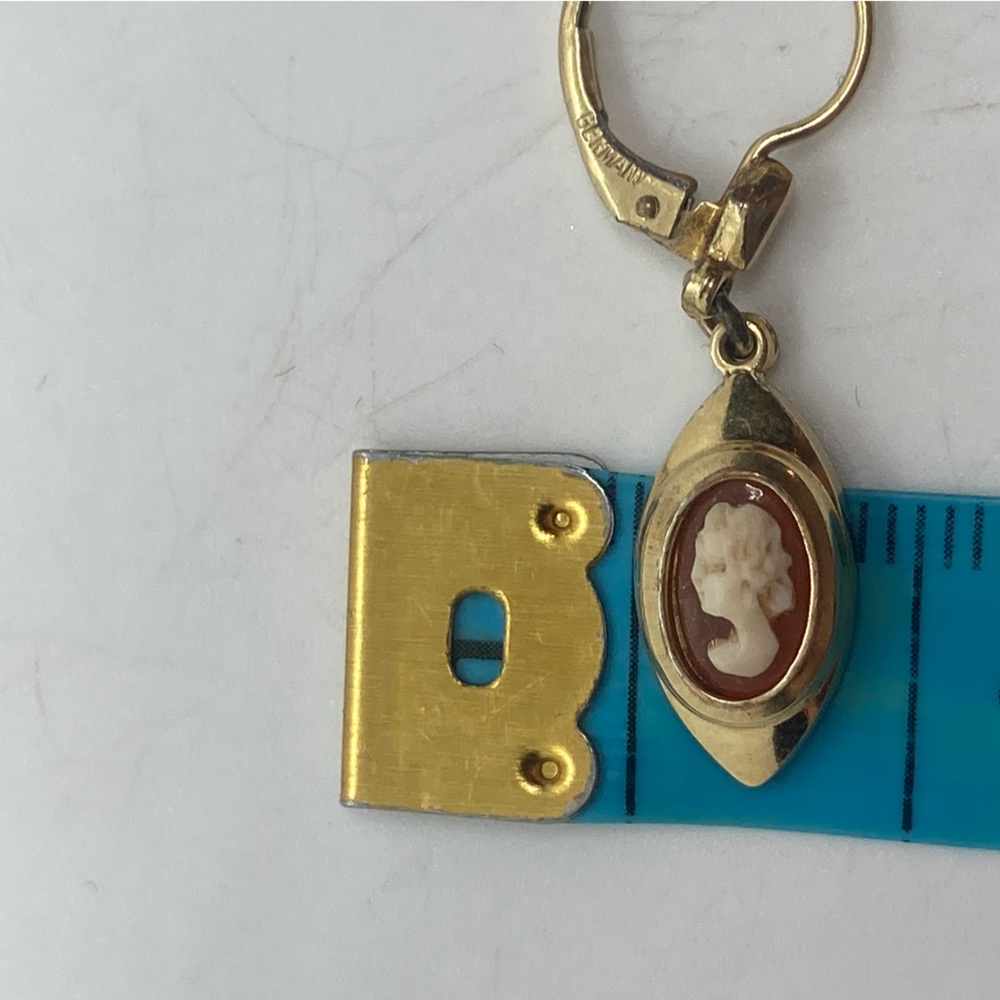 Vtg K&L Germany Kordes & Lichtenfels Gold Tone Marquis Cameo Earrings | 1.2” - Picture 8 of 8